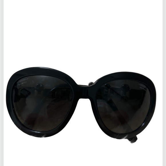 *USED CHANEL limited edition Pearl Crystal Bijoux Polarized Sunglasses Black - Picture 4 of 10